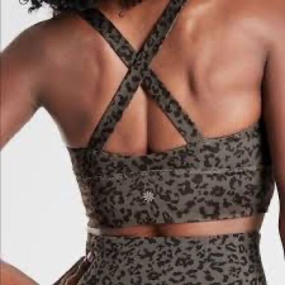 NWOT ATHLETA Warrior Longline Sports Bra Cheetah Print Sz M Host Pick - Picture 2 of 7
